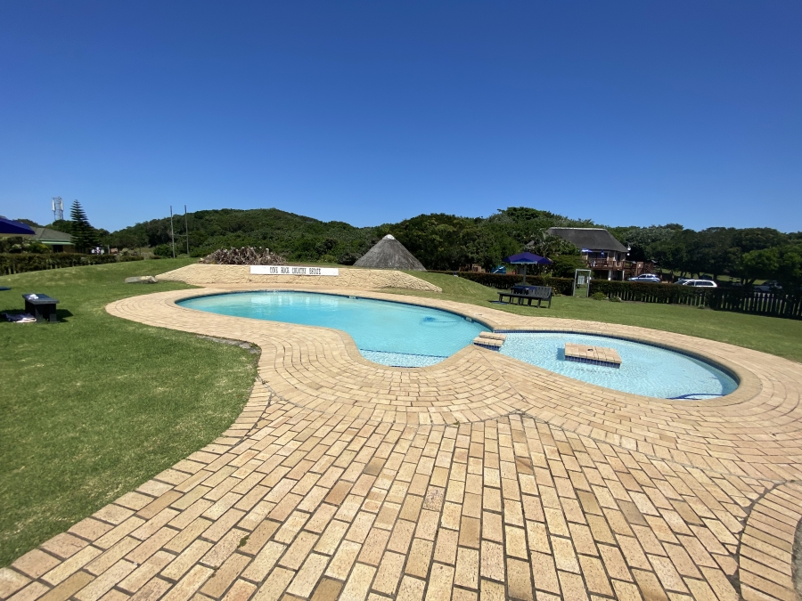 4 Bedroom Property for Sale in Cove Rock Eastern Cape